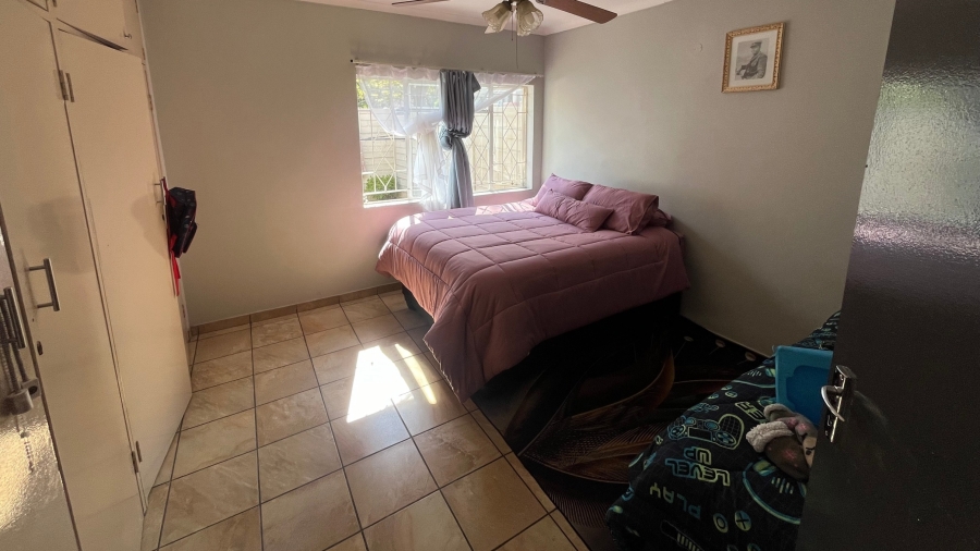 2 Bedroom Property for Sale in Rustenburg Central North West